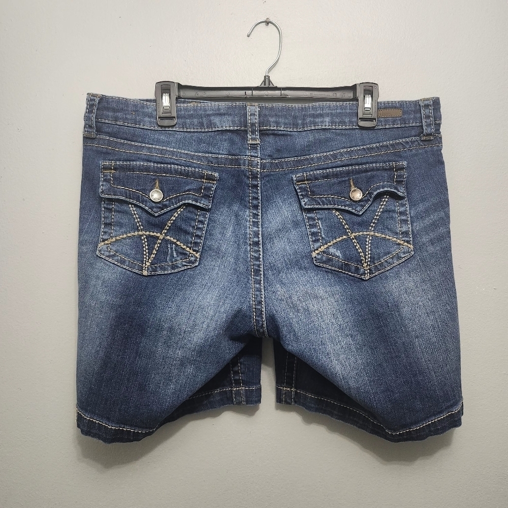 KUT women's Natalie denim shorts size 16 blue - Picture 5 of 9